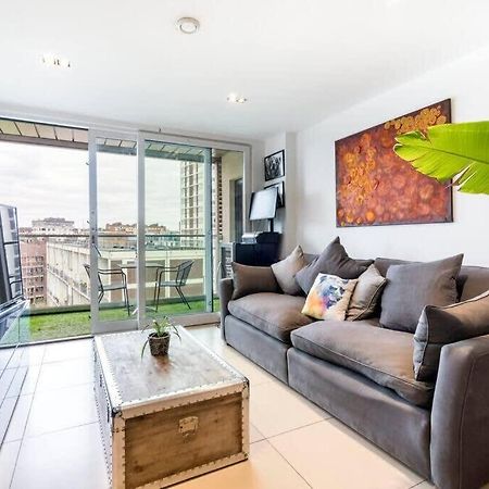 1 Bedroom Penthouse Flat In East London Exteriör bild