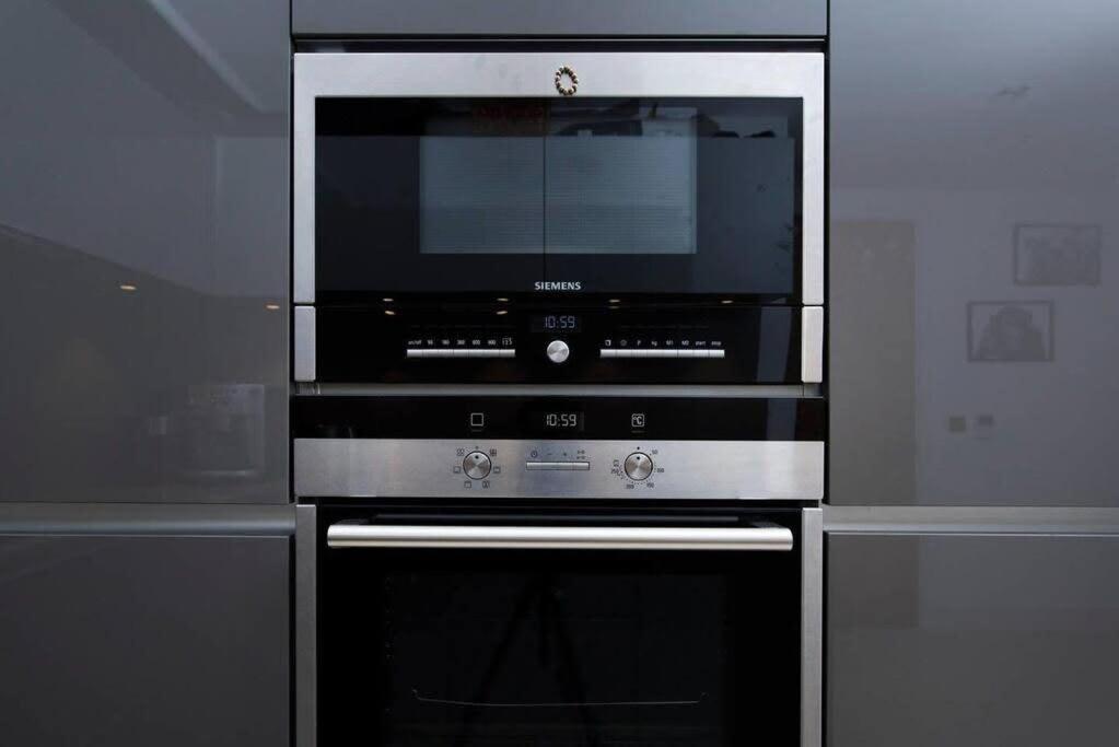 1 Bedroom Penthouse Flat In East London Exteriör bild