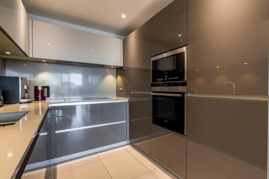 1 Bedroom Penthouse Flat In East London Exteriör bild