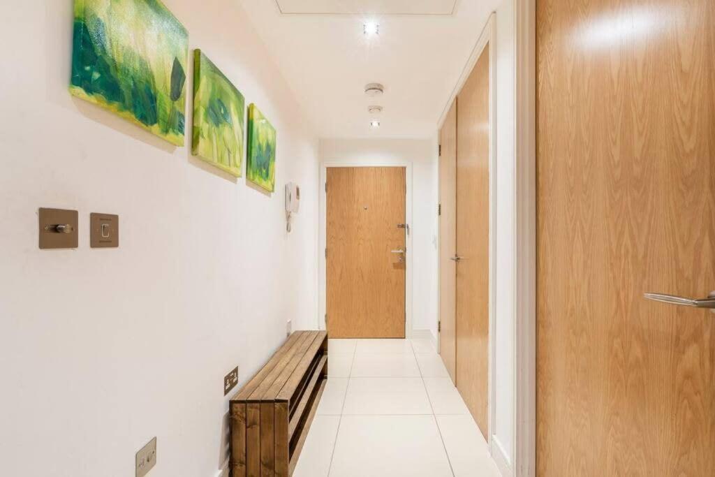 1 Bedroom Penthouse Flat In East London Exteriör bild