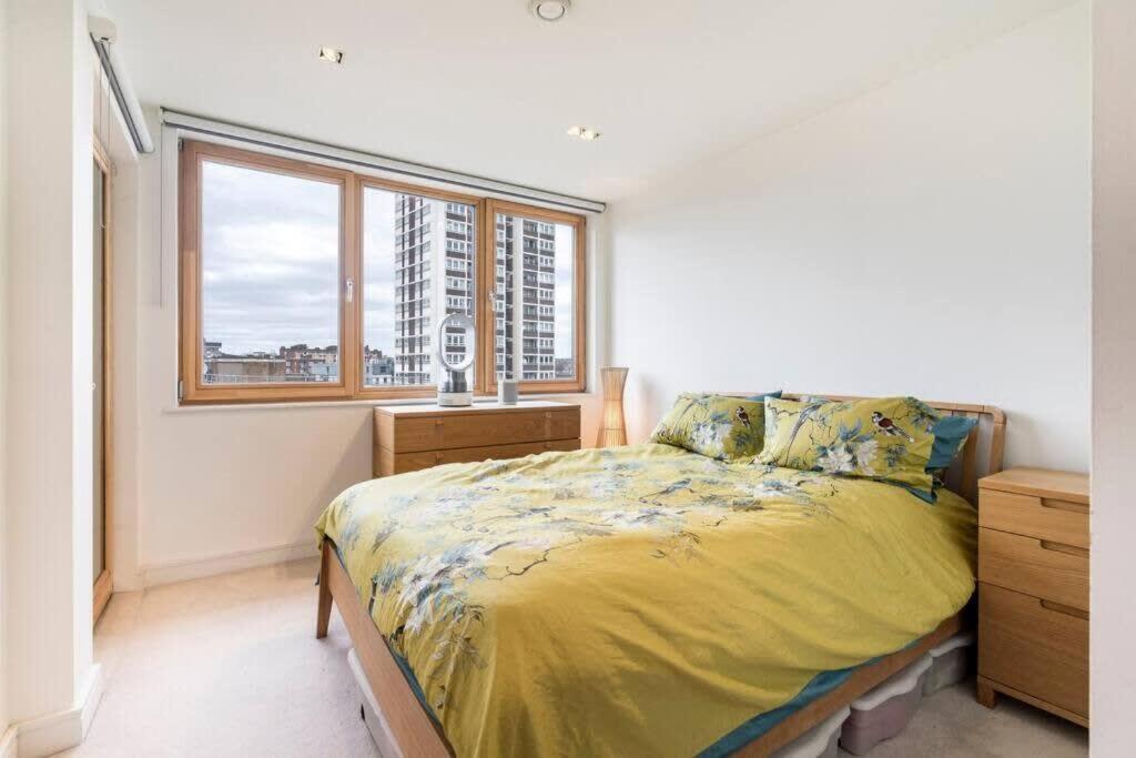 1 Bedroom Penthouse Flat In East London Exteriör bild
